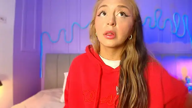 Sofly s online show from April 2026 11:38:01 AM