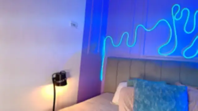 Sofly s online show from March 2026 11:44:02 AM