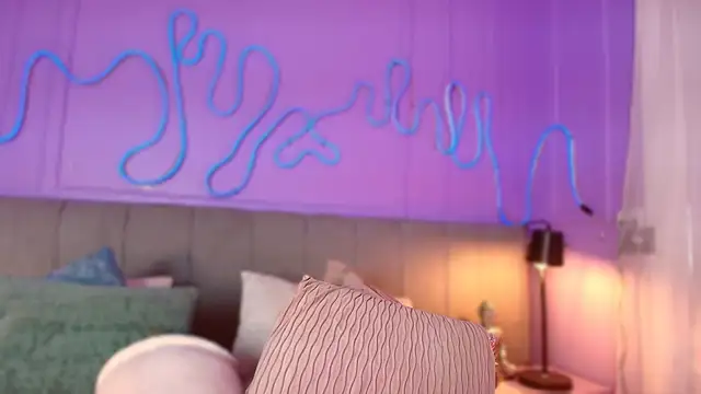 Sofly s online show from April 2026 11:39:01 AM