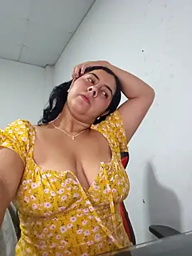 Mary pinkish online show from February 2025 11:48:01 PM