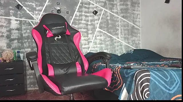 leonidas 18k online show from November 2025 02:48:01 AM