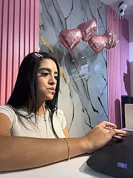 Victoria adaams online show from November 2025 10:47:02 PM