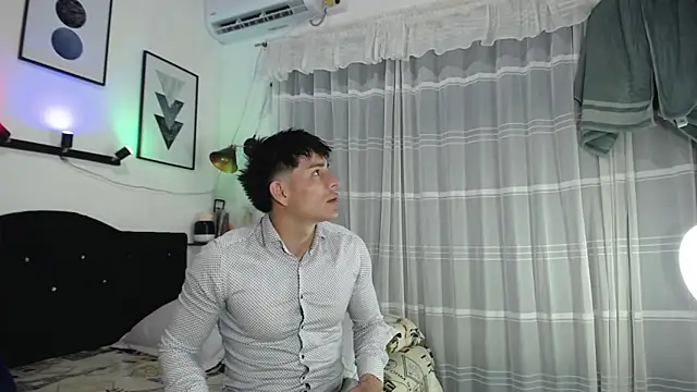 Tomas and liam online show from February 2026 09:15:01 PM