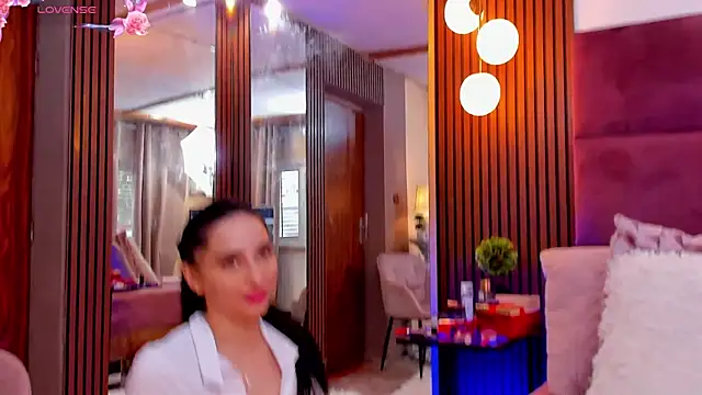 Snapshot of VanessaAngel chatting on June 2026 05:56:02 AM VanessaAngel online show from June 2026 05:56:02 AM