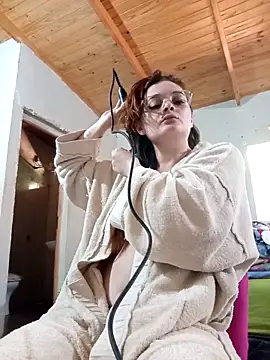 Emmacut online show from October 2025 03:52:01 PM