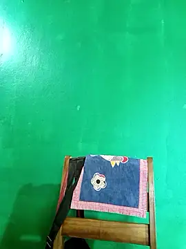 Emmacut online show from March 2026 02:18:01 PM