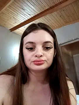 Snapshot of Emmacut chatting on October 2025 04:27:01 PM Emmacut online show from October 2025 04:27:01 PM