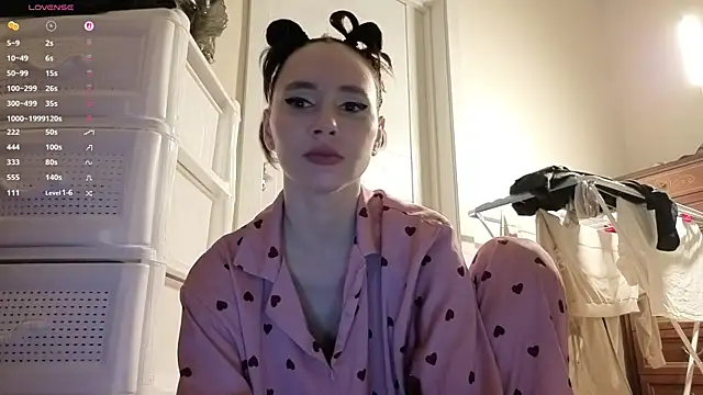 Crazy team  online show from April 2026 05:04:02 PM