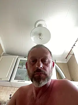 Snapshot of GHsveter chatting on June 2026 08:25:01 AM GHsveter online show from June 2026 08:25:01 AM