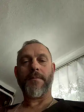 Snapshot of GHsveter chatting on October 2025 01:10:02 PM GHsveter online show from October 2025 01:10:02 PM
