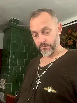 Snapshot of GHsveter chatting on October 2025 09:43:01 AM GHsveter online show from October 2025 09:43:01 AM