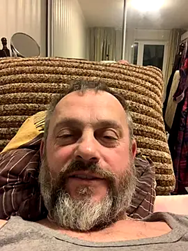 GHsveter online show from December 2025 04:02:02 AM