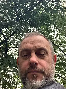 Snapshot of GHsveter chatting on September 2025 10:22:01 AM GHsveter online show from September 2025 10:22:01 AM