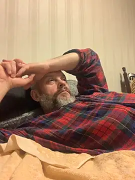 GHsveter online show from December 2025 09:36:02 PM