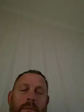 Snapshot of GHsveter chatting on June 2026 05:18:02 PM GHsveter online show from June 2026 05:18:02 PM