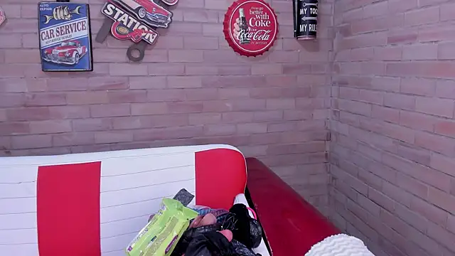 Snapshot of miss_sharlotte18 chatting on December 2025 11:09:02 AM miss sharlotte18 online show from December 2025 11:09:02 AM