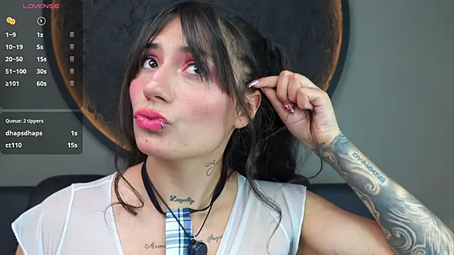 Snapshot of miss_sharlotte18 chatting on October 2025 06:12:02 PM miss sharlotte18 online show from October 2025 06:12:02 PM