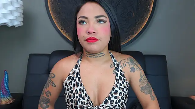 miss vaiolette online show from December 2025 11:10:01 AM