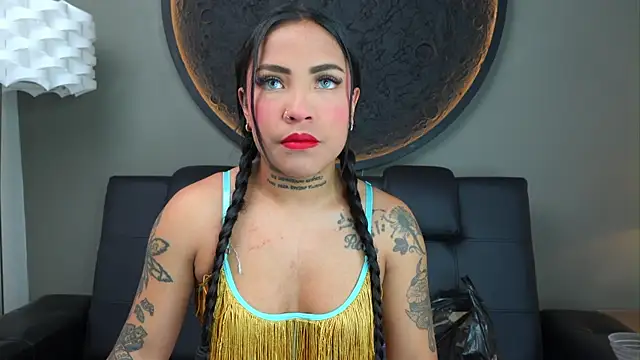 miss vaiolette online show from October 2025 11:08:02 AM