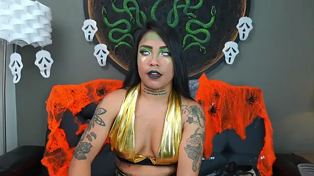 miss vaiolette online show from October 2025 11:07:01 AM