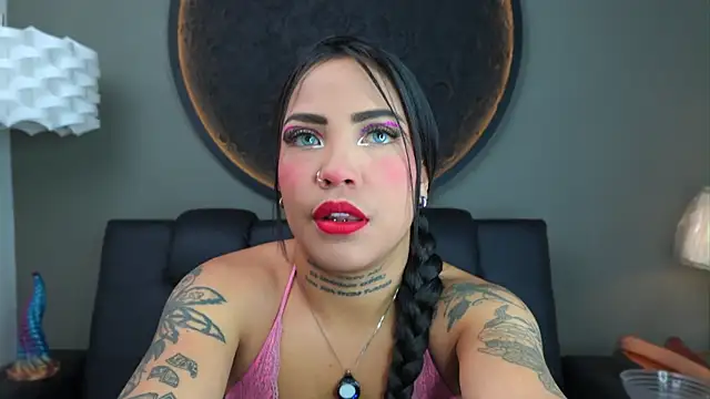 miss vaiolette online show from October 2025 11:09:01 AM