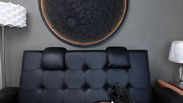 miss vaiolette online show from April 2026 11:12:01 AM