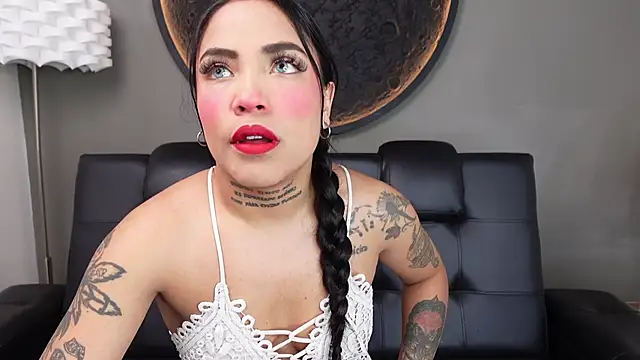 miss vaiolette online show from April 2026 11:05:02 AM