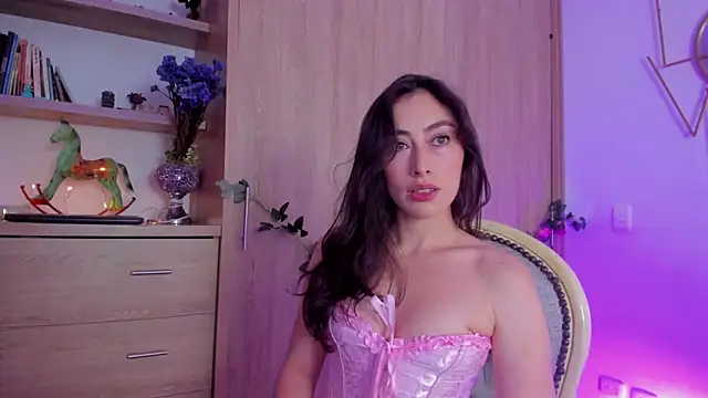 Amatiista online show from March 2026 04:56:01 PM