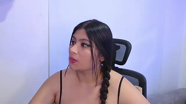 annylouis online show from September 2025 07:20:01 PM