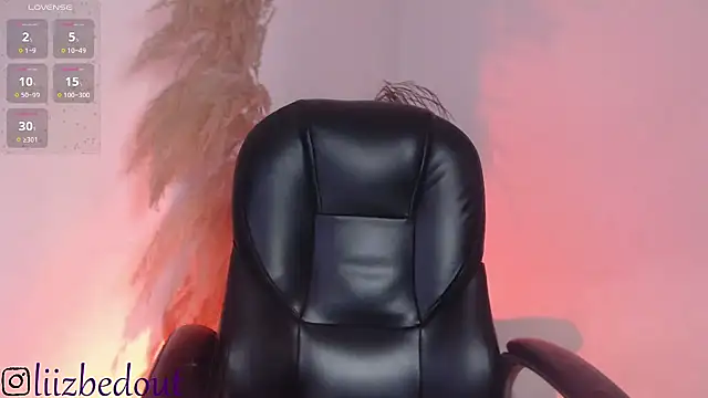 liz bedoutxx online show from October 2025 03:56:01 PM