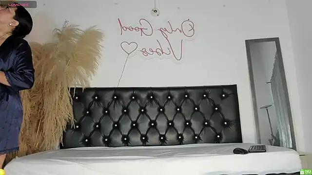 Bianka olivetto021 online show from September 2025 01:53:02 AM