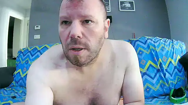 Snapshot of txan9876 chatting on October 2025 10:49:01 AM txan9876 online show from October 2025 10:49:01 AM