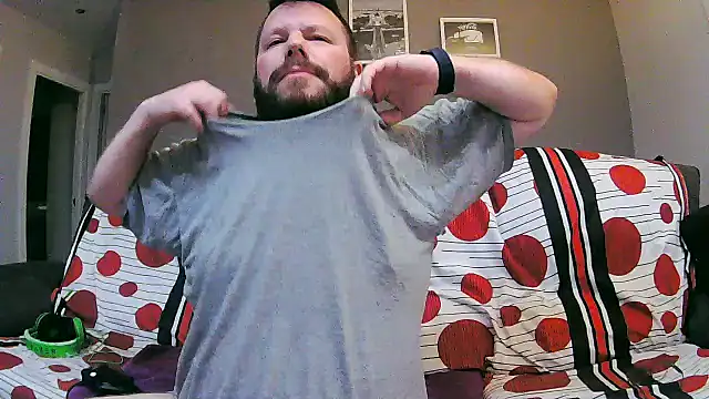 Snapshot of txan9876 chatting on November 2025 03:05:01 PM txan9876 online show from November 2025 03:05:01 PM