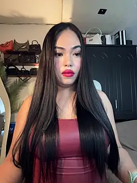 BigDominaMia online show from December 2025 01:16:01 AM