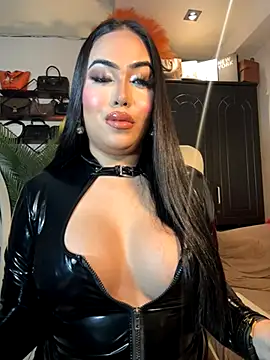 Snapshot of BigDominaMia chatting on November 2025 09:13:01 AM BigDominaMia online show from November 2025 09:13:01 AM