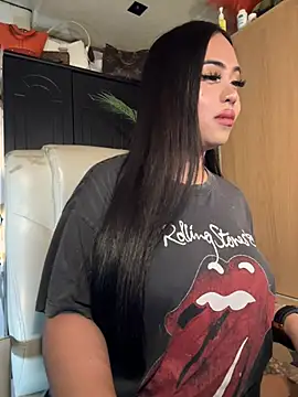 BigDominaMia online show from March 2026 07:20:02 AM