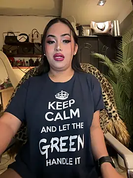 BigDominaMia online show from April 2026 10:11:01 AM