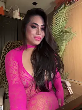 BigDominaMia online show from April 2026 11:01:01 AM