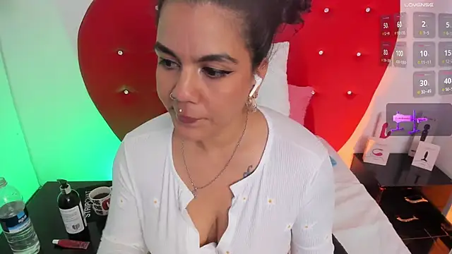 nicolette rock online show from February 2026 11:54:01 AM