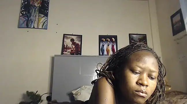 Snapshot of CandyLovesU2 chatting on March 2025 01:54:01 AM CandyLovesU2 online show from March 2025 01:54:01 AM