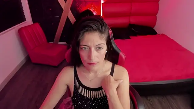 AnnyMilet  online show from May 2026 02:04:02 PM