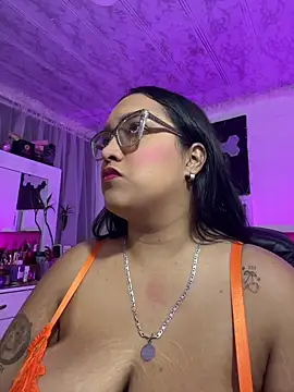 Snapshot of Teffy__xxx chatting on May 2026 11:25:04 PM Teffy xxx online show from May 2026 11:25:04 PM