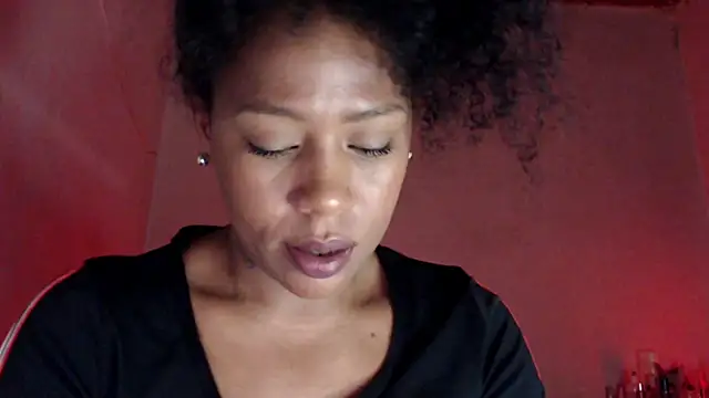 Snapshot of cherry_cleou chatting on February 2025 04:26:01 PM cherry cleou online show from February 2025 04:26:01 PM