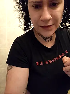 callmelouve online show from October 2025 12:37:02 PM