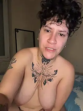 callmelouve online show from June 2026 05:46:02 PM