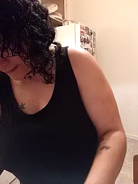 callmelouve online show from November 2025 06:29:02 PM