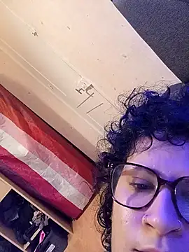 callmelouve online show from September 2025 08:25:01 PM