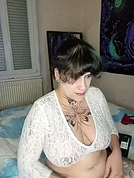 callmelouve online show from March 2026 07:59:01 PM