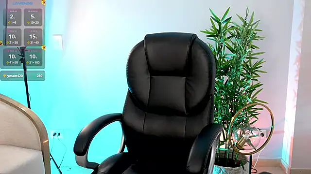 NiaBennet  online show from April 2026 02:08:02 AM