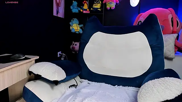 stelleknox  online show from March 2026 09:41:02 PM